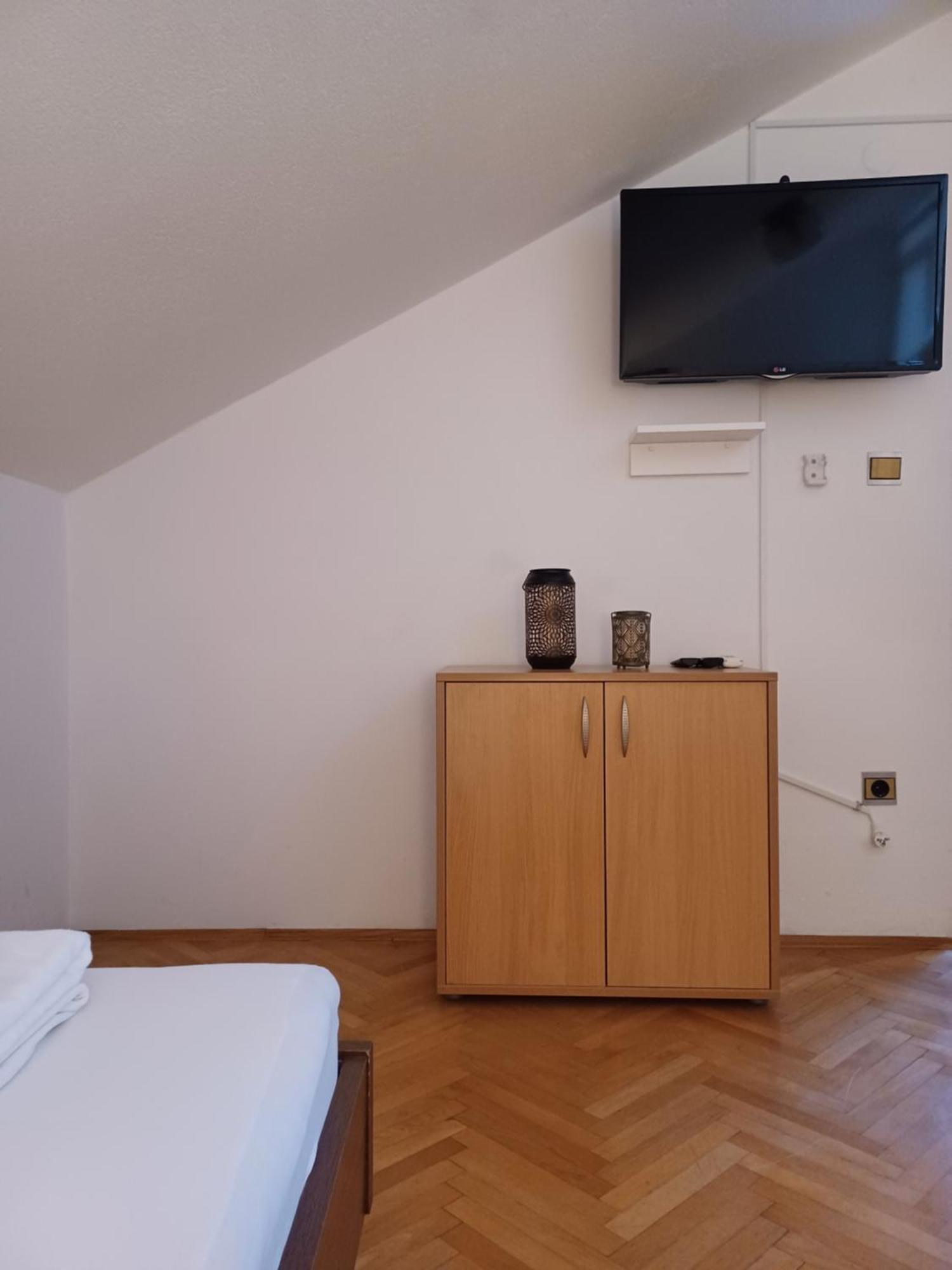 Apartments Emilija Makarska Eksteriør bilde