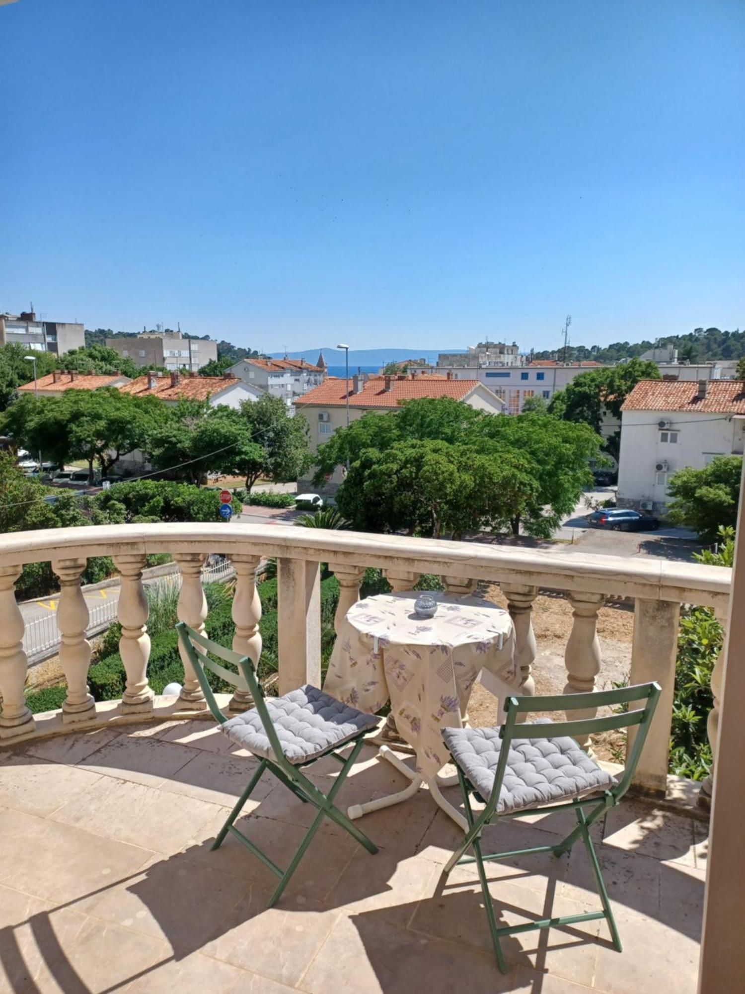 Apartments Emilija Makarska Rom bilde