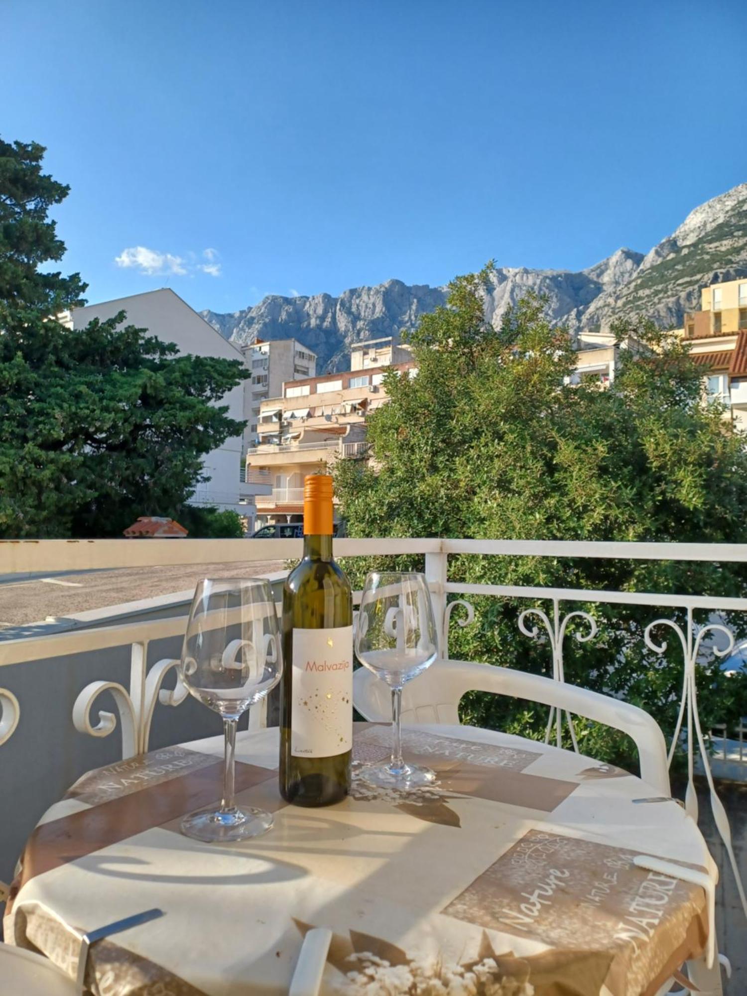 Apartments Emilija Makarska Eksteriør bilde