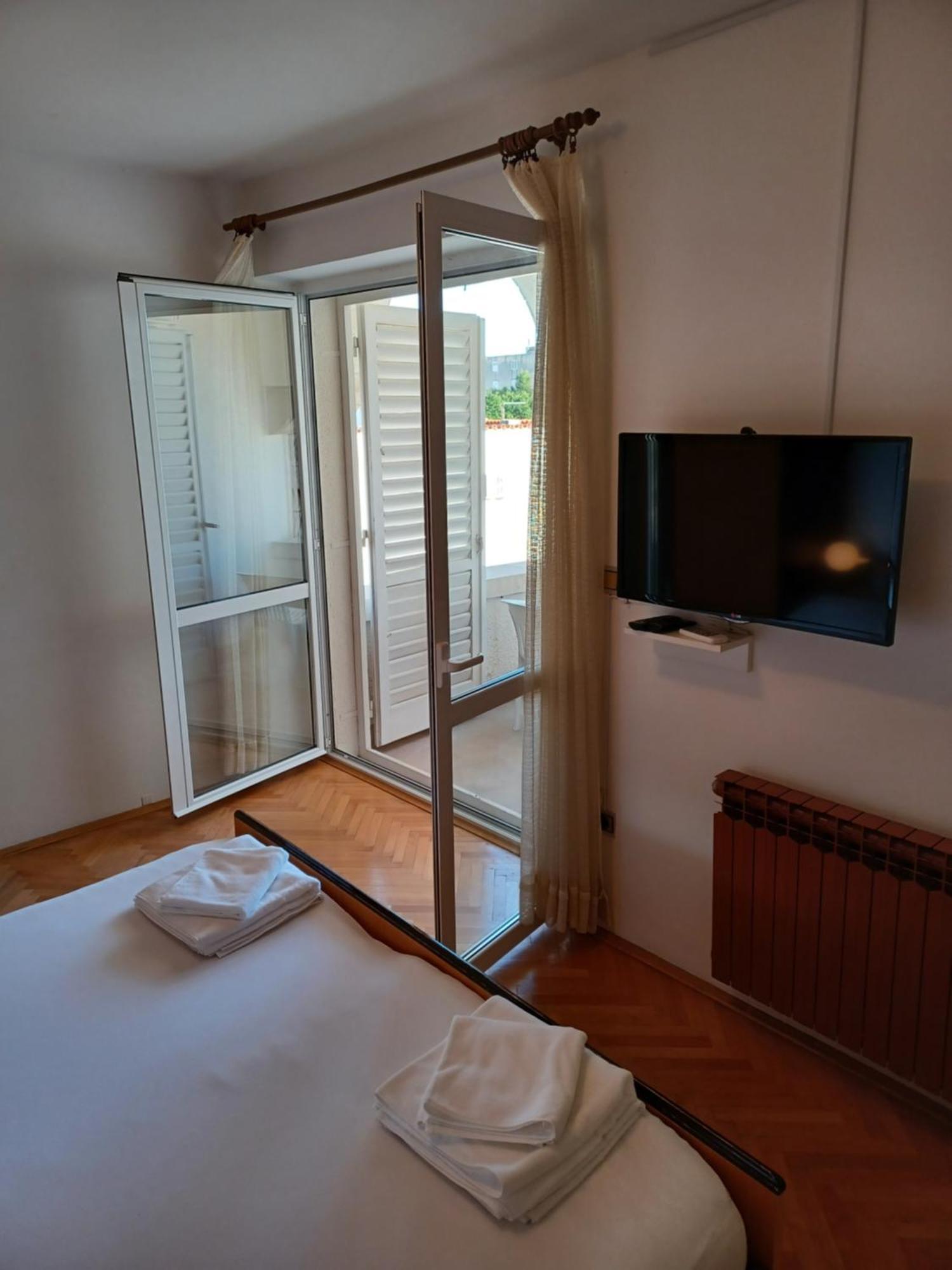 Apartments Emilija Makarska Eksteriør bilde