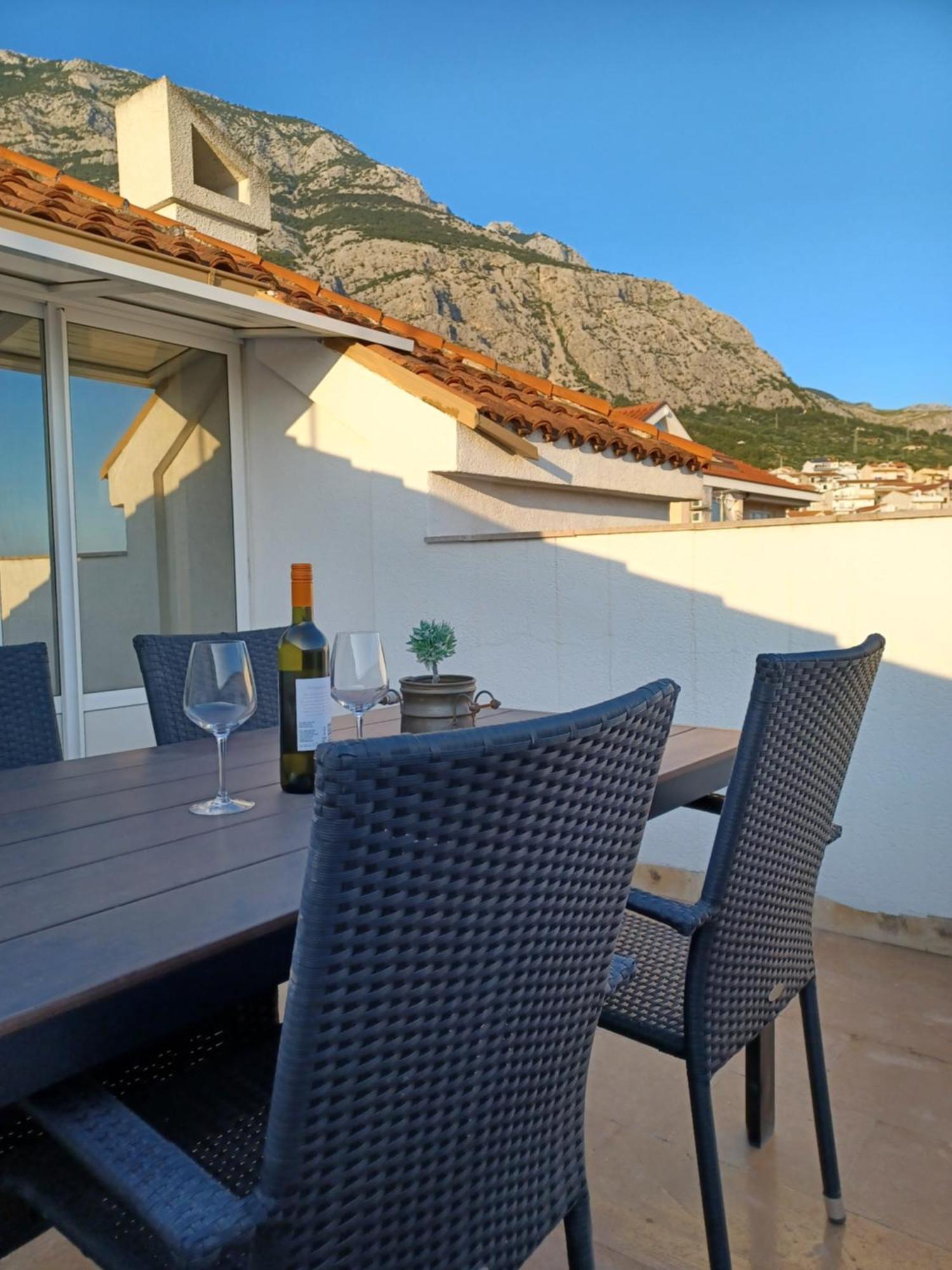 Apartments Emilija Makarska Eksteriør bilde