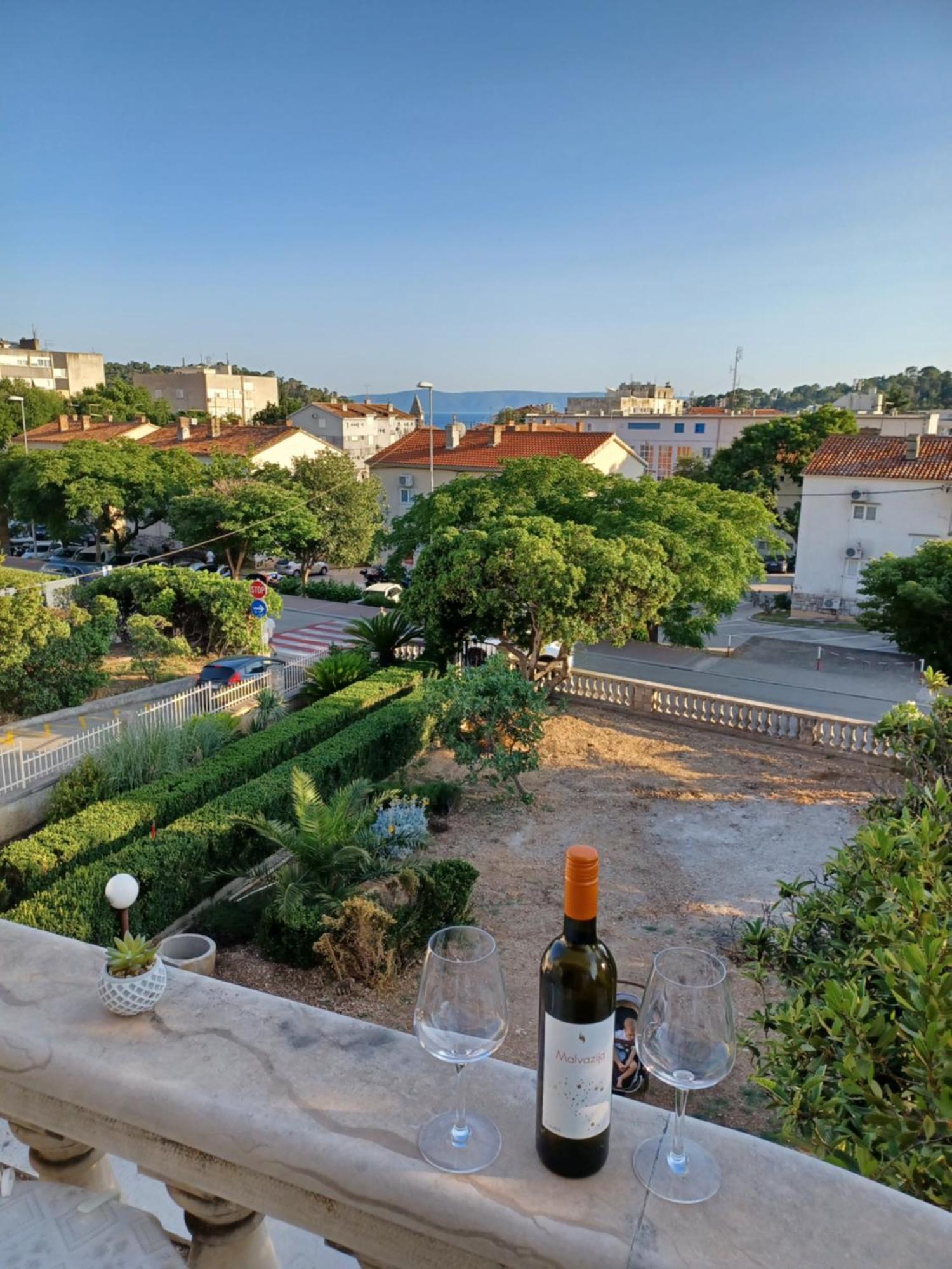 Apartments Emilija Makarska Eksteriør bilde