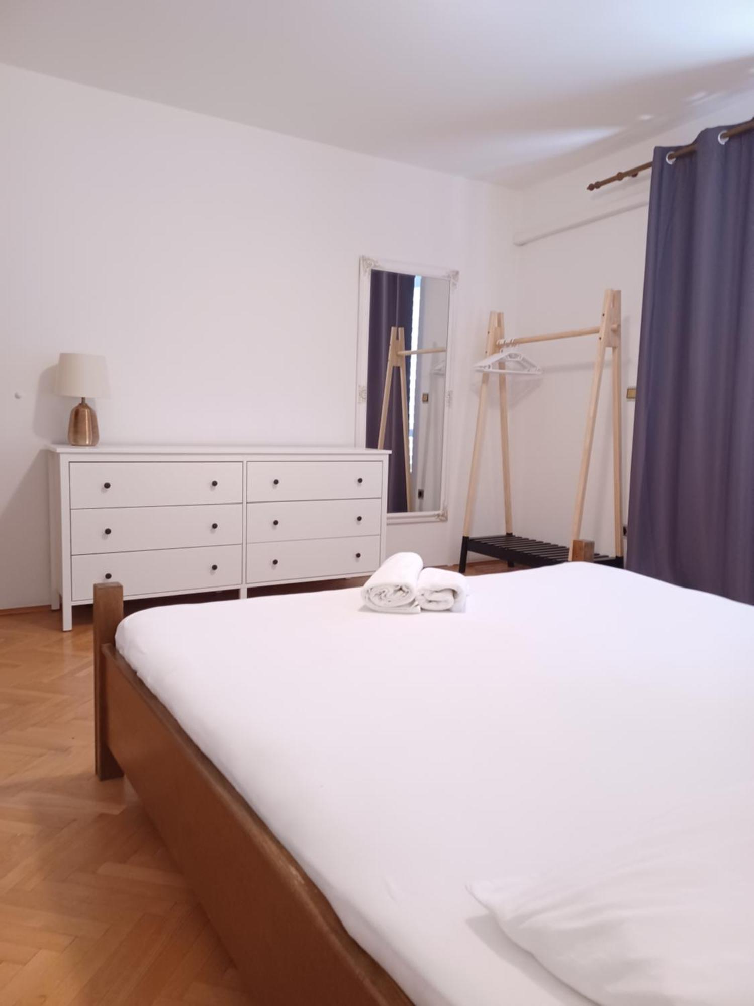 Apartments Emilija Makarska Rom bilde