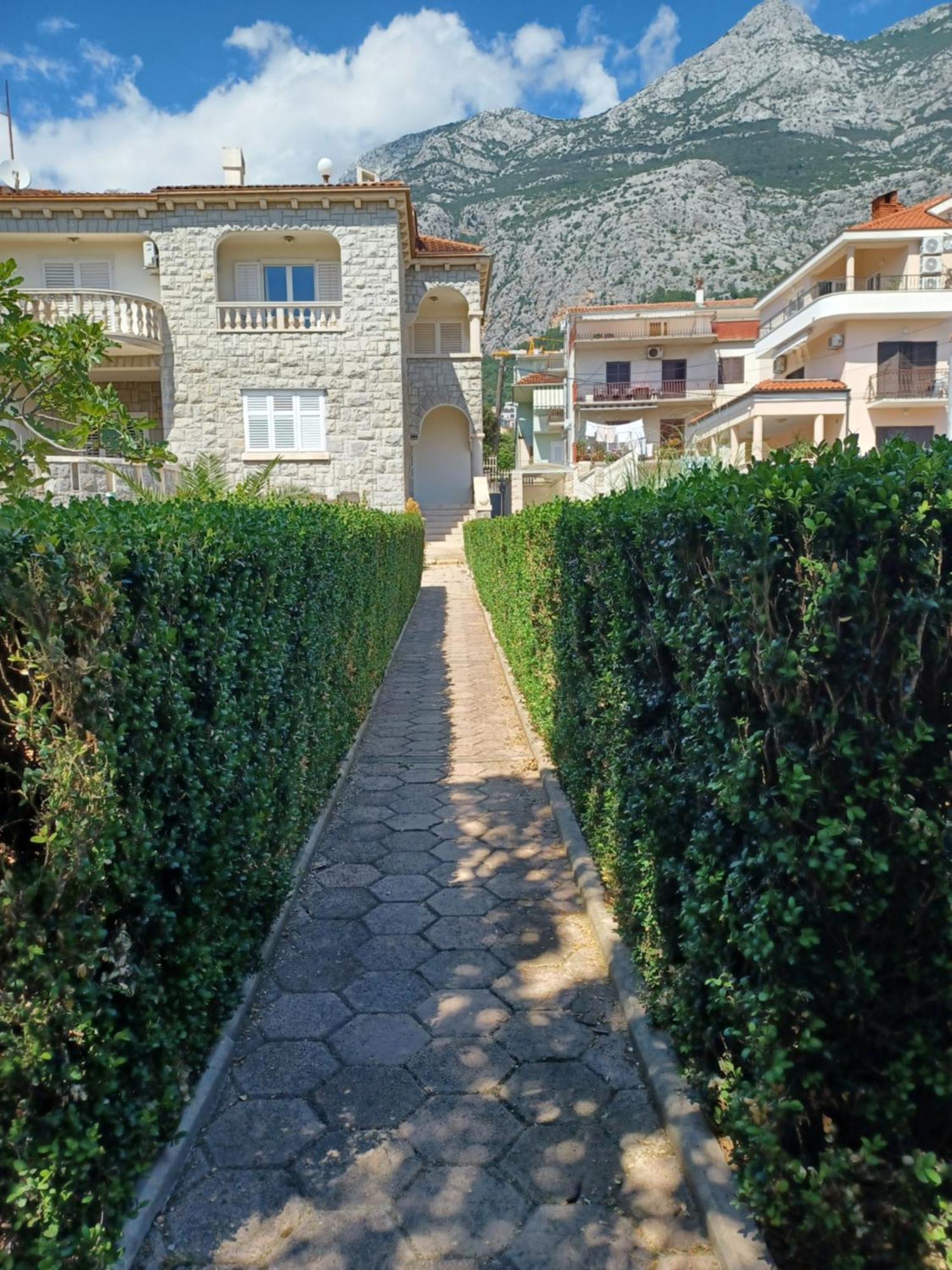 Apartments Emilija Makarska Rom bilde