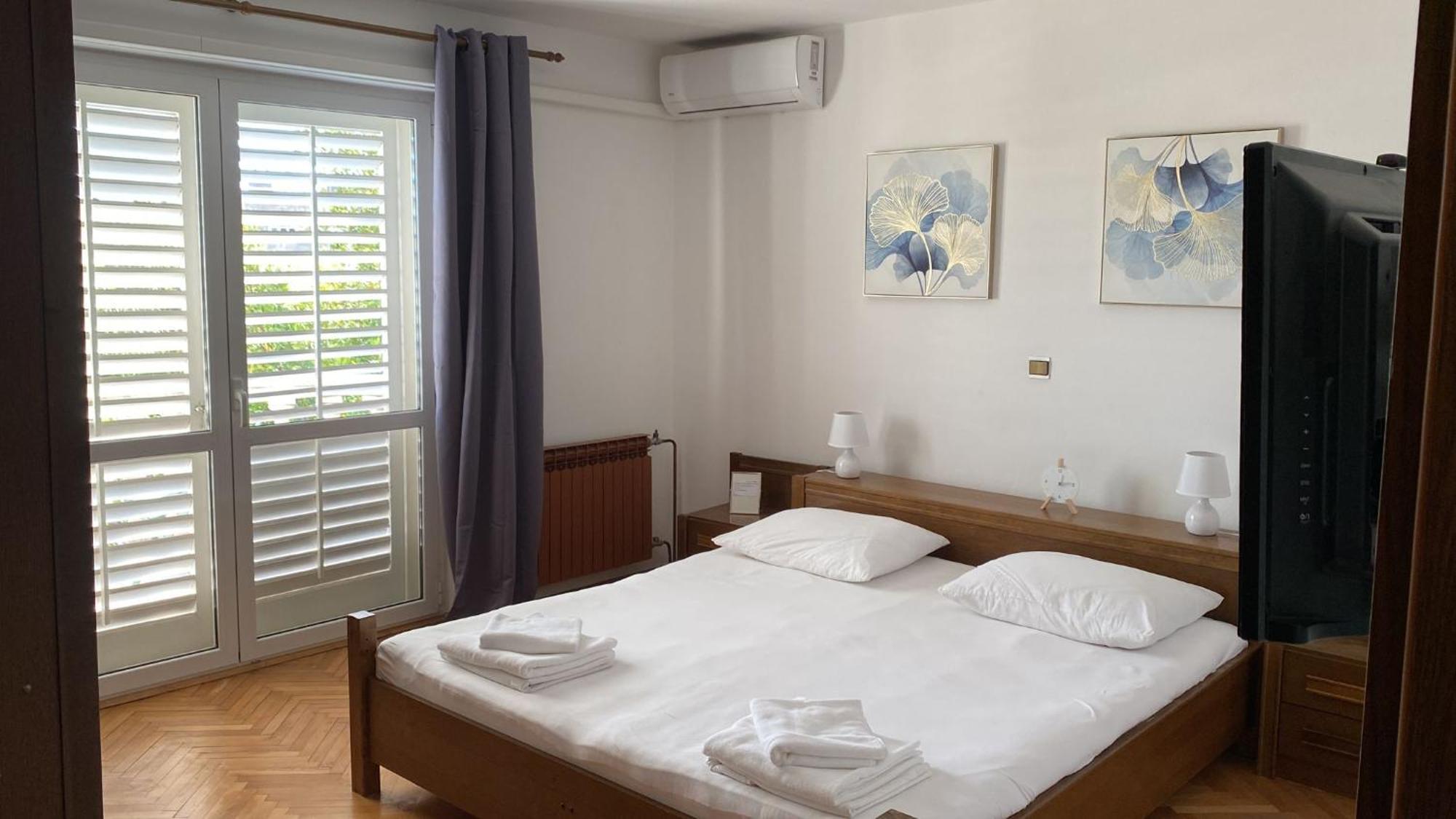 Apartments Emilija Makarska Rom bilde