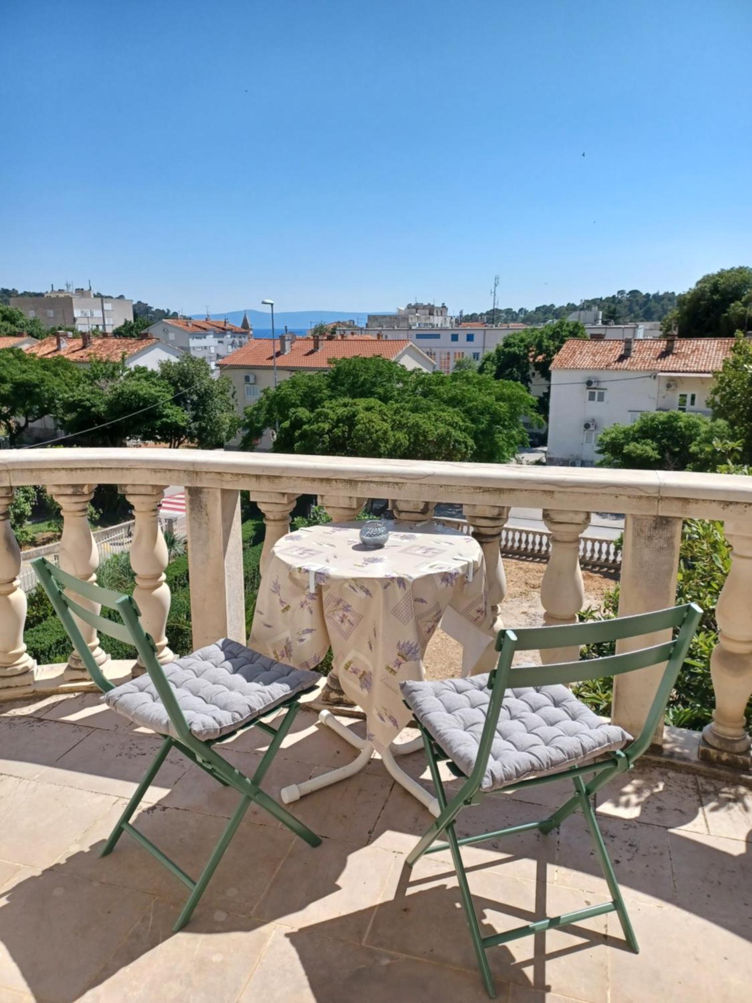 Apartments Emilija Makarska Rom bilde